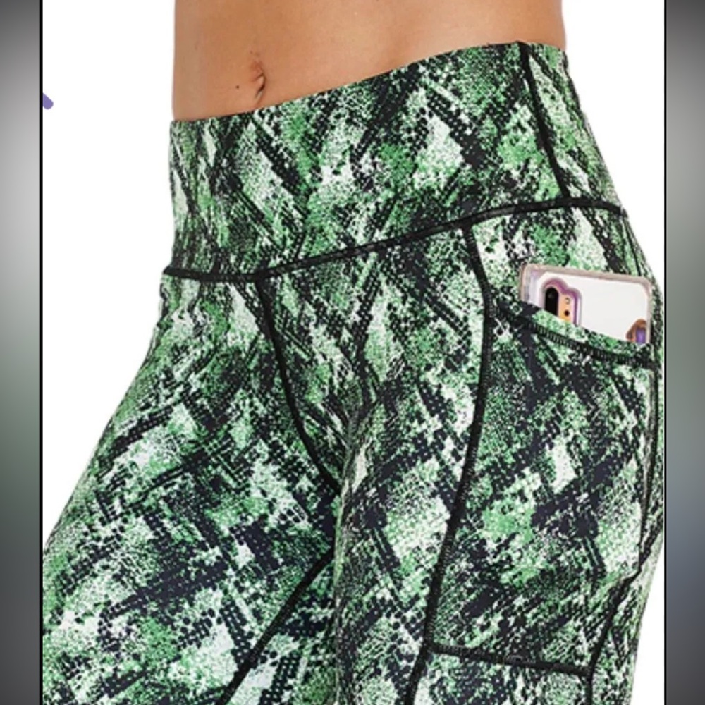 CVG Venom Capris
